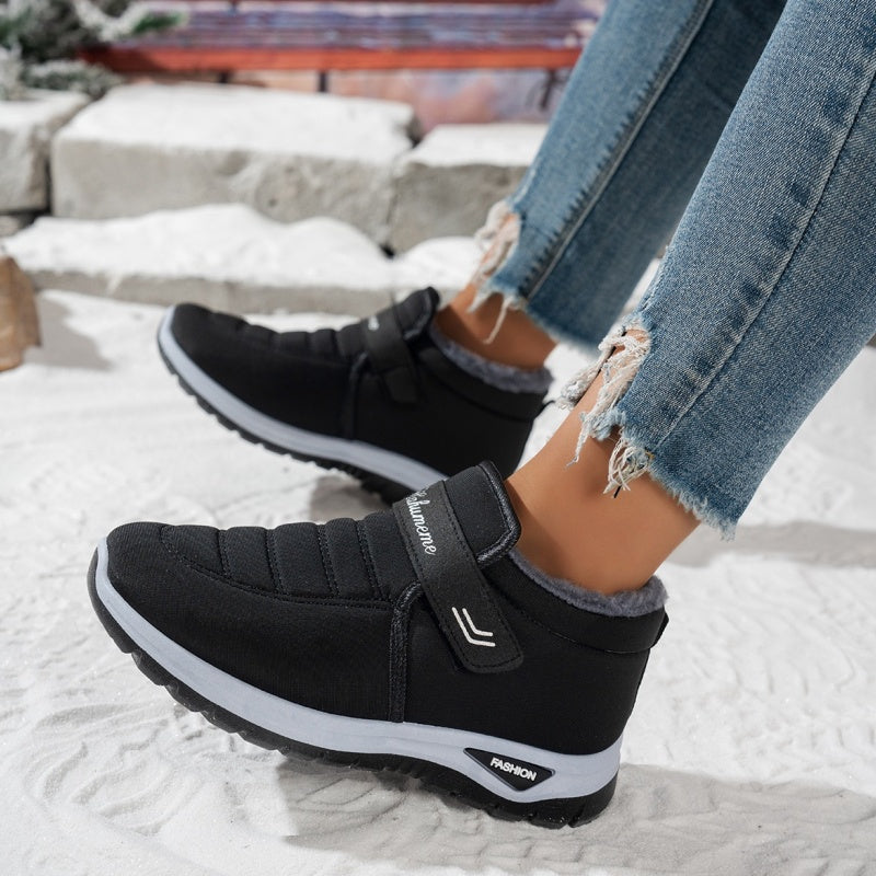 ❄️ Non-Slip Winter Warm Slip-On Sneakers | Cozy & Secure – Easy On/Off for Cold Days ✨